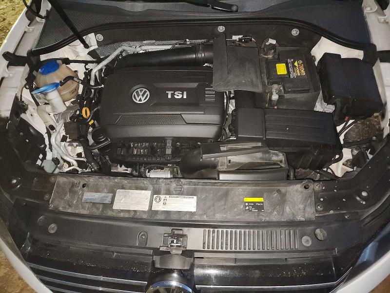 Photo 11 from auction – 2015 VOLKSWAGEN PASSAT with VIN 1VWBS7A34FC008496