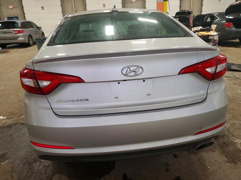 Photo 6 from auction – 2017 HYUNDAI SONATA SE with VIN 5NPE24AF9HH568367