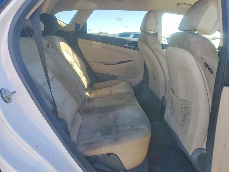 Photo 11 from auction – 2017 HYUNDAI TUCSON LIM with VIN KM8J33A49HU325440