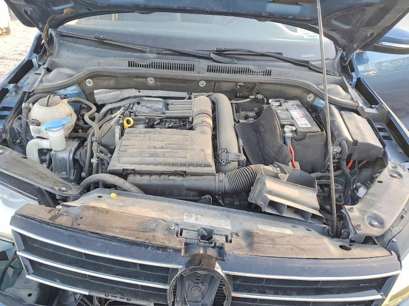 Photo 11 from auction – 2017 VOLKSWAGEN JETTA SE with VIN 3VWDB7AJ3HM328417