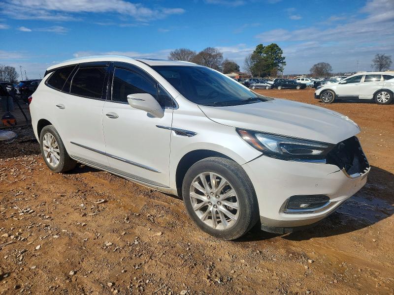 Photo 4 from auction – 2018 BUICK ENCLAVE with VIN 5GAERCKW1JJ240556