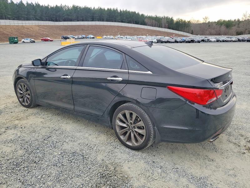 Photo 2 from auction – 2012 HYUNDAI SONATA SE with VIN 5NPEC4AB4CH430030