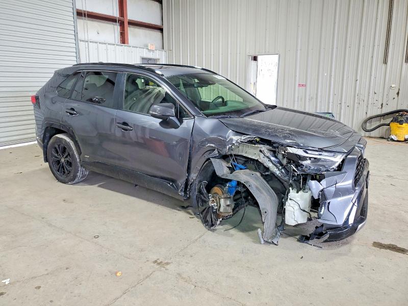 Photo 4 from auction – 2022 TOYOTA RAV4 SE with VIN JTM16RFVXND522824