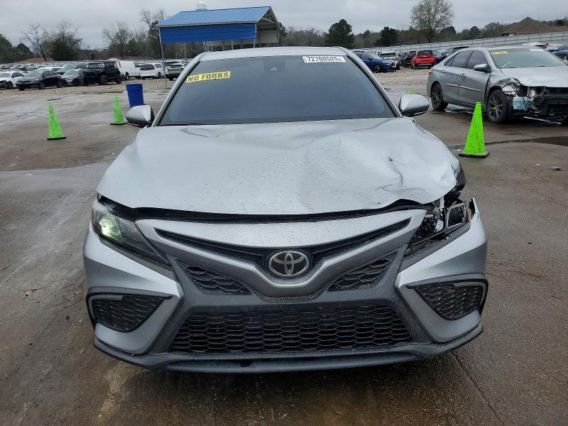 Photo 5 from auction – 2022 TOYOTA CAMRY SE with VIN 4T1G11AK2NU635086