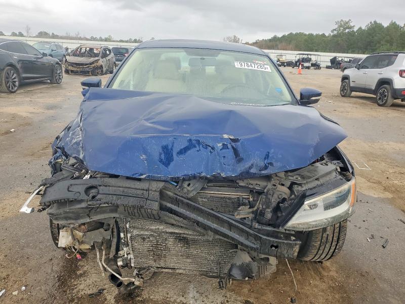Photo 5 from auction – 2014 VOLKSWAGEN JETTA TDI with VIN 3VWLL7AJ2EM369870