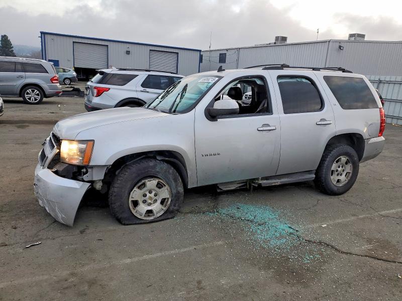 CHEVROLET TAHOE 2014 with VIN 1GNSCBE09ER122807 - Photo from auction