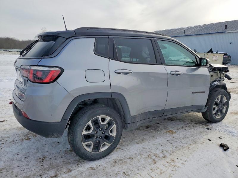 Photo 3 from auction – 2018 JEEP COMPASS TR with VIN 3C4NJDDB7JT163688