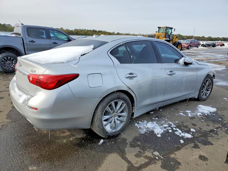 Photo 3 from auction – 2017 INFINITI Q50 PREMIU with VIN JN1EV7AP3HM741066