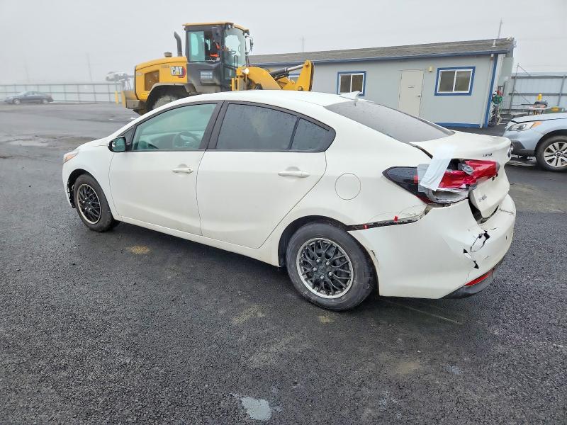 Photo 2 from auction – 2017 KIA FORTE LX with VIN 3KPFK4A75HE027267