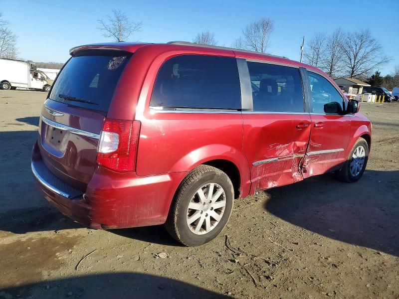 Photo 3 from auction – 2014 CHRYSLER TOWN & COU with VIN 2C4RC1BG2ER132723