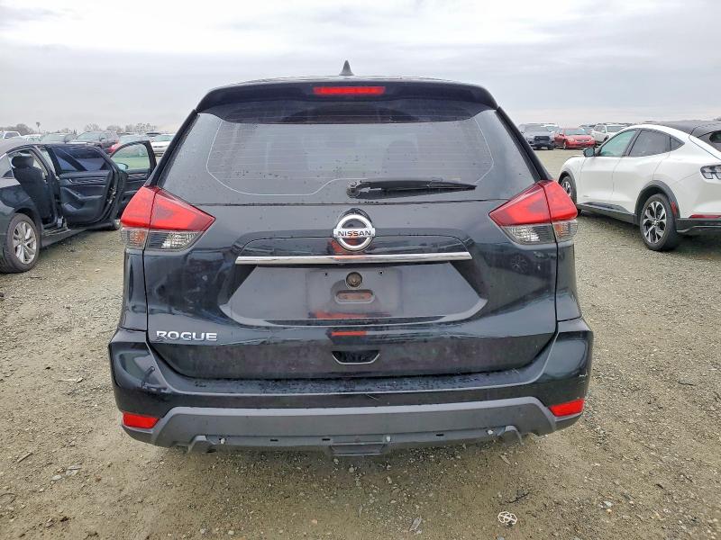 Photo 6 from auction – 2017 NISSAN ROGUE S with VIN KNMAT2MT0HP581353