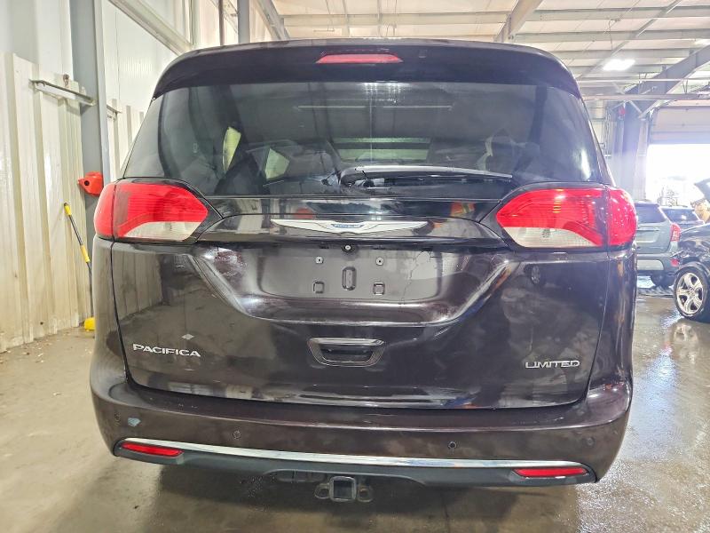 Photo 6 from auction – 2017 CHRYSLER PACIFICA L with VIN 2C4RC1GG0HR653291