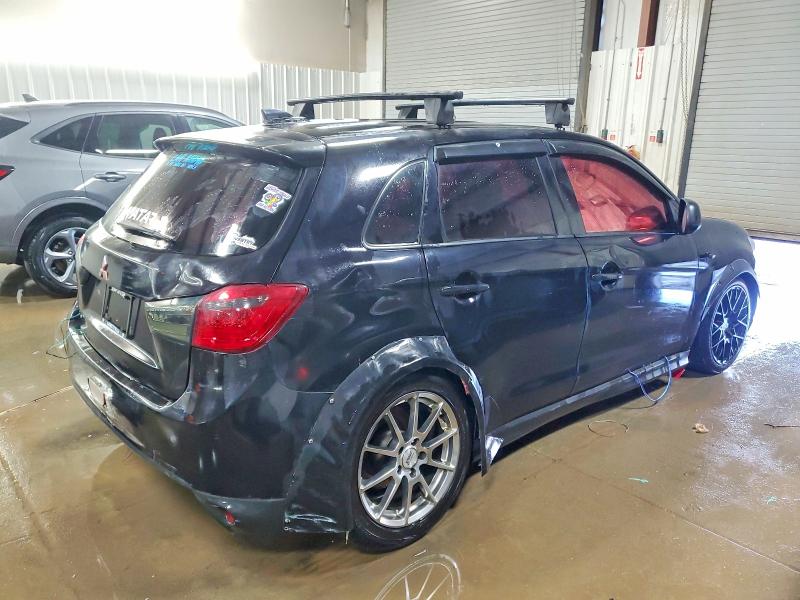 Photo 3 from auction – 2017 MITSUBISHI OUTLANDER with VIN JA4AP3AU4HZ003861