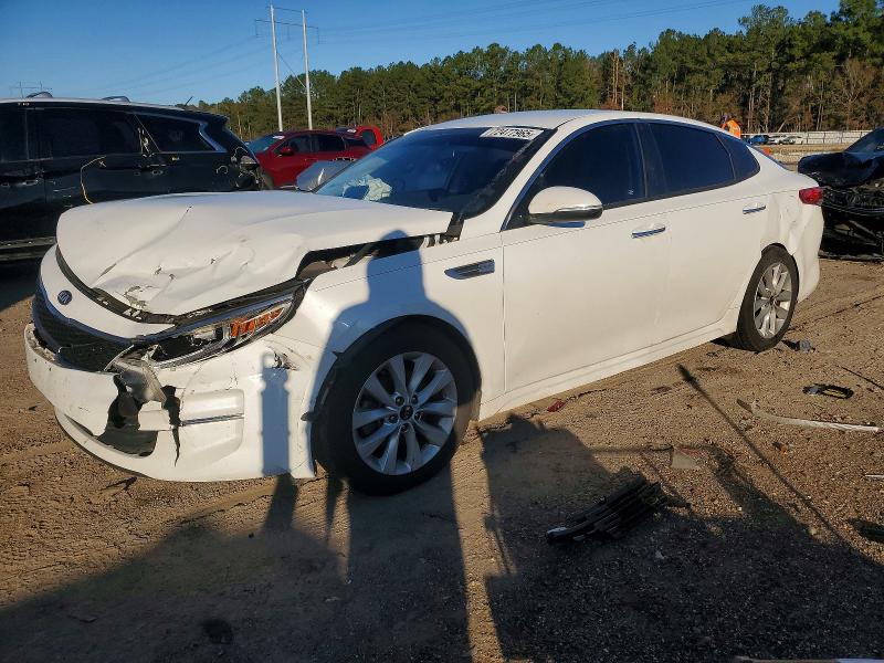 KIA OPTIMA 2018 with VIN 5XXGT4L36JG254752 - Photo from auction