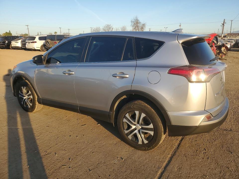 Zdjęcie 2 z aukcji – 2018 TOYOTA RAV4 z VIN JTMZFREV5JD127352