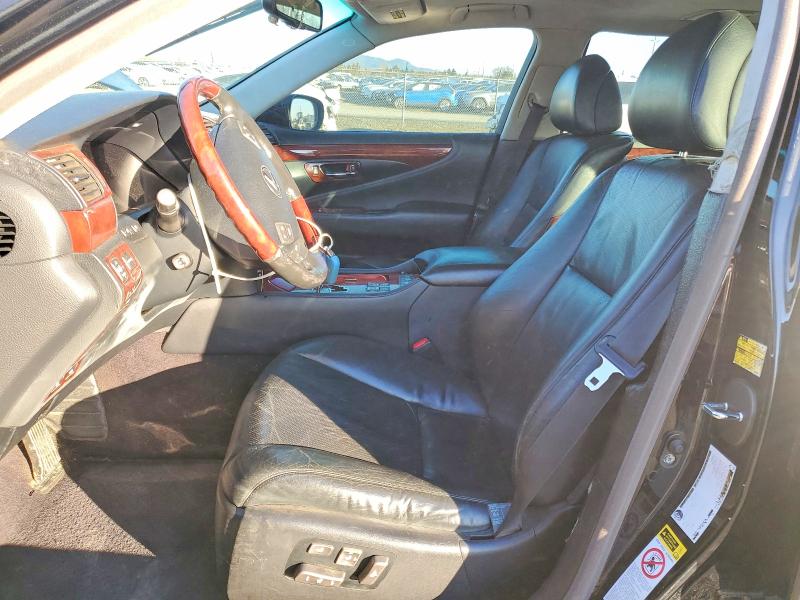 Photo 7 from auction – 2007 LEXUS LS 460L with VIN JTHGL46F175000240