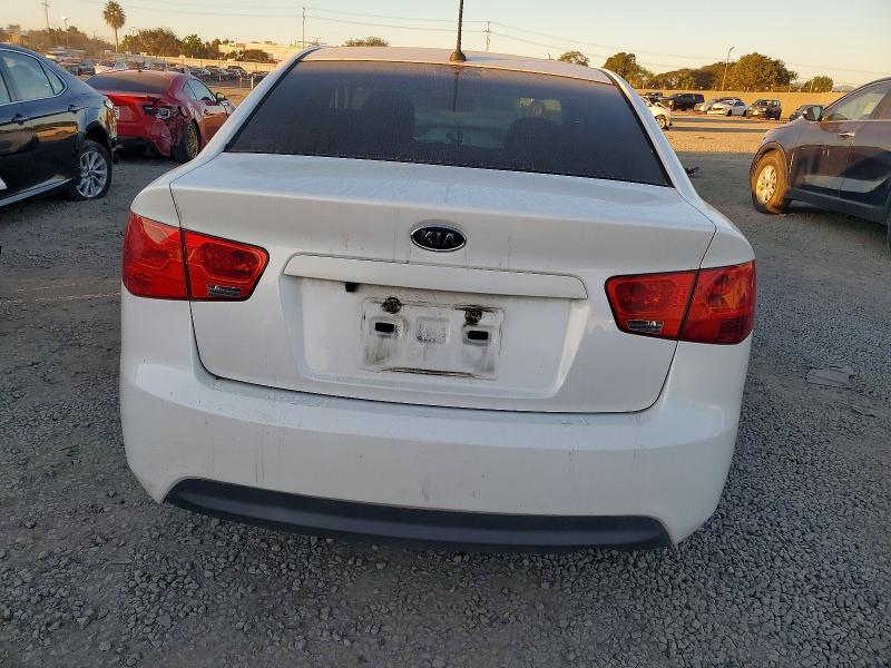 Photo 6 from auction – 2011 KIA FORTE EX with VIN KNAFU4A2XB5423922