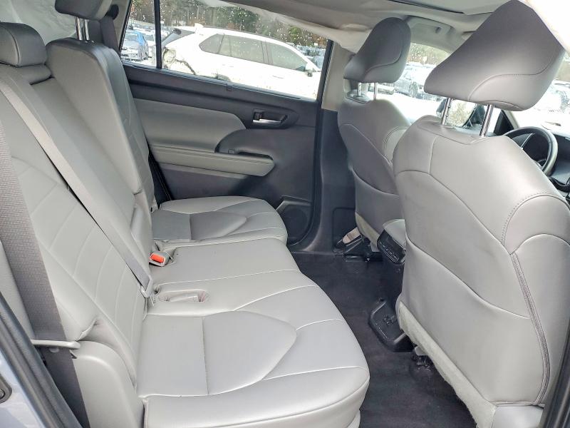Photo 11 from auction – 2023 TOYOTA HIGHLANDER with VIN 5TDKDRBH3PS045526