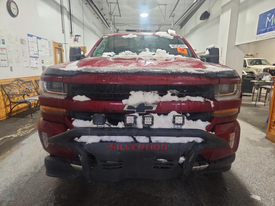 Foto 5 de la subasta – 2018 CHEVROLET SILVERADO con VIN 3GCUKREC2JG608974