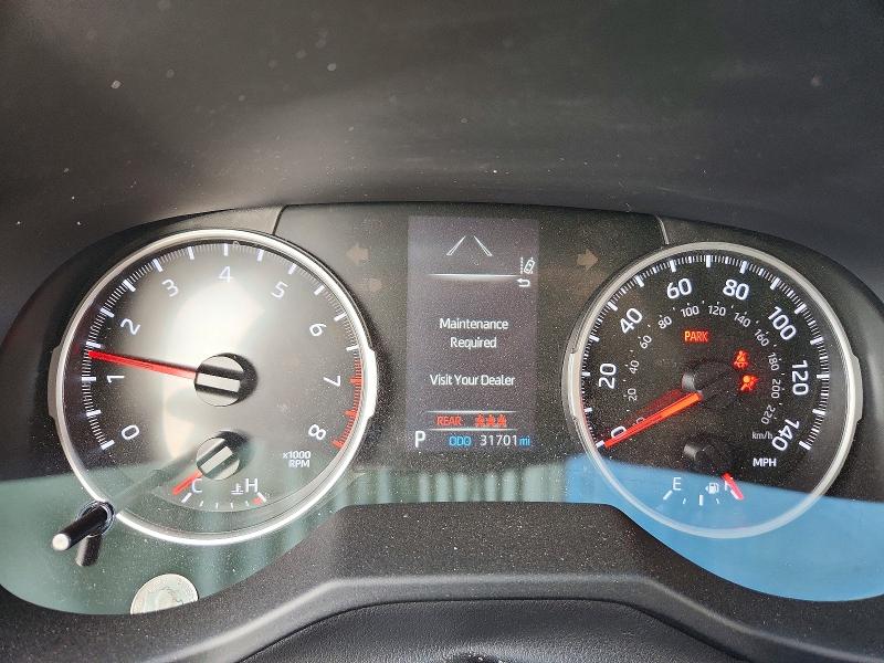 Photo 9 from auction – 2022 TOYOTA RAV4 with VIN 2T3F1RFV9NW323528