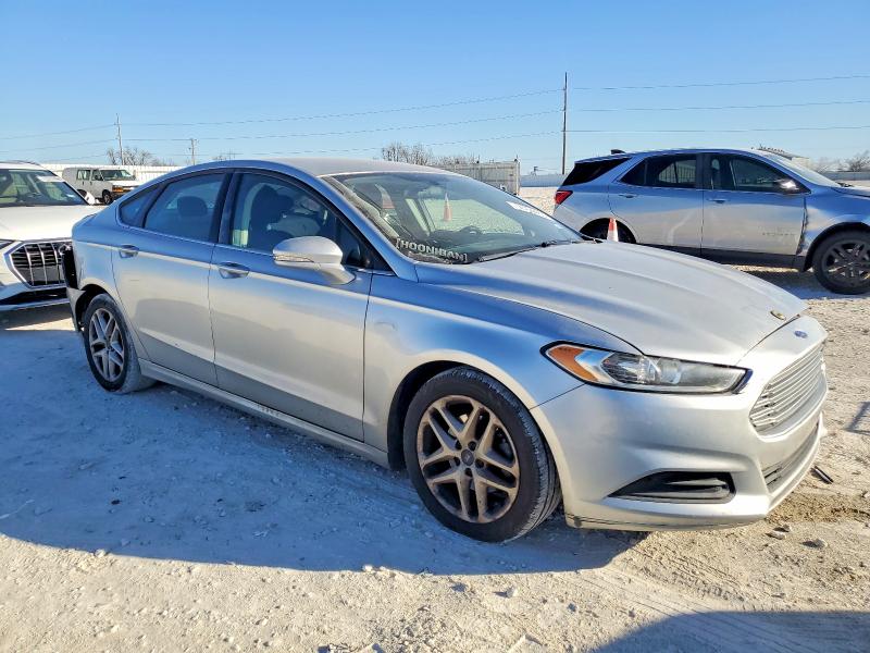 Photo 4 from auction – 2016 FORD FUSION with VIN 3FA6P0H71GR132790