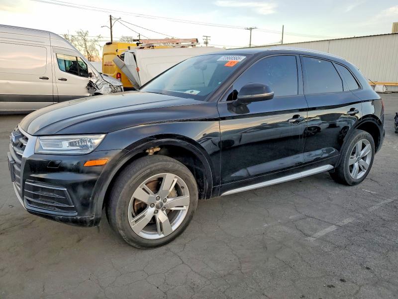 AUDI Q5 PREMIUM 2018 with VIN WA1ANAFY1J2069837 - Photo from auction