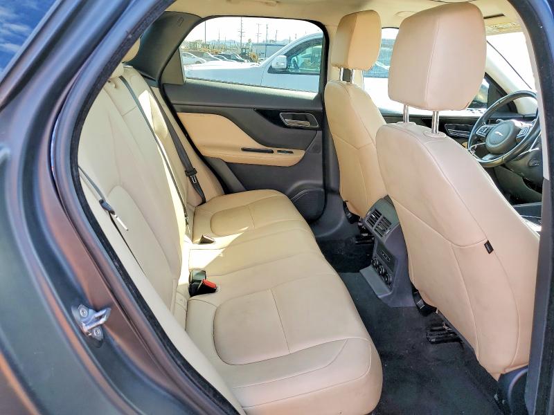 Photo 11 from auction – 2018 JAGUAR F-PACE PRE with VIN SADCJ2FX2JA295905