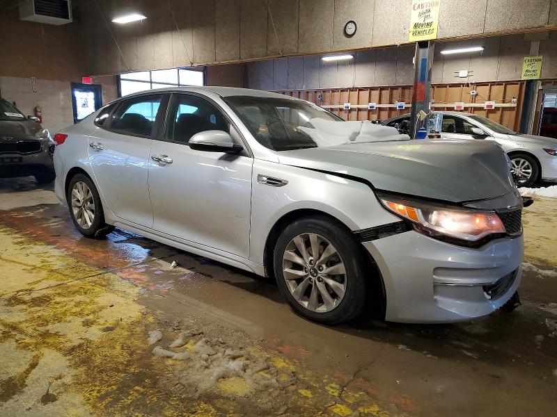Photo 4 from auction – 2016 KIA OPTIMA LX with VIN 5XXGT4L30GG017280