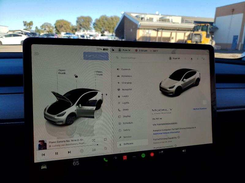 Photo 9 from auction – 2025 TESLA MODEL Y with VIN 7SAYGDED6SA359293