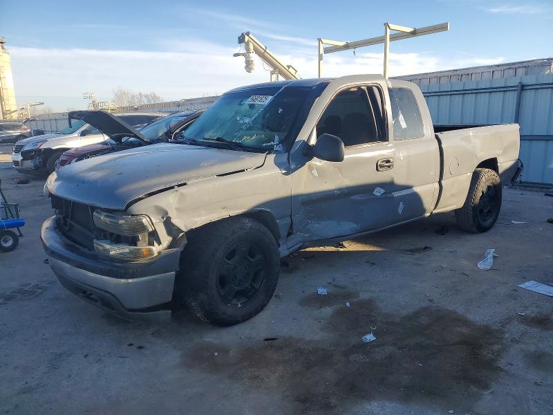 CHEVROLET SILVERADO 2001 with VIN 2GCEC19V611355987 - Photo from auction
