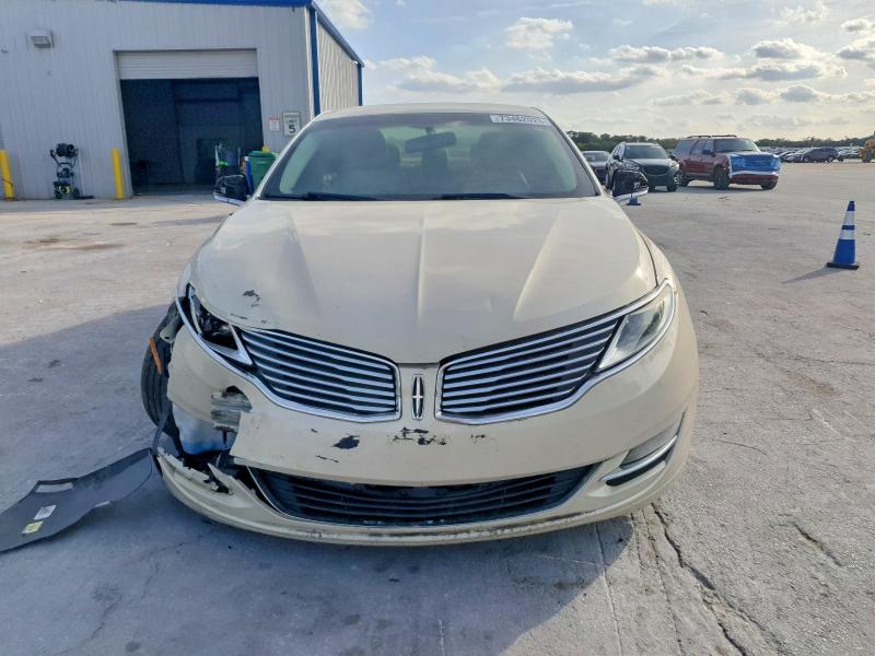 Photo 5 from auction – 2014 LINCOLN MKZ with VIN 3LN6L2G99ER827628
