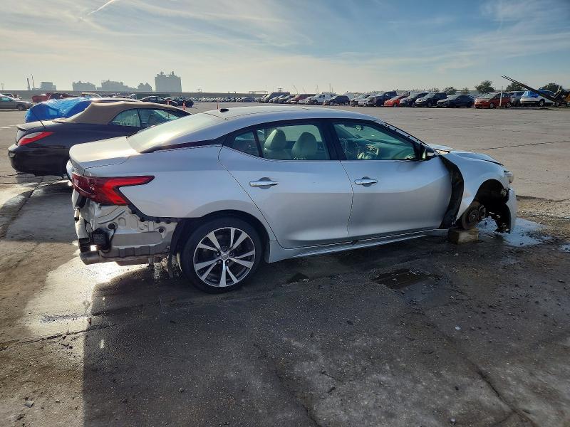 Photo 3 from auction – 2017 NISSAN MAXIMA with VIN 1N4AA6AP9HC426799