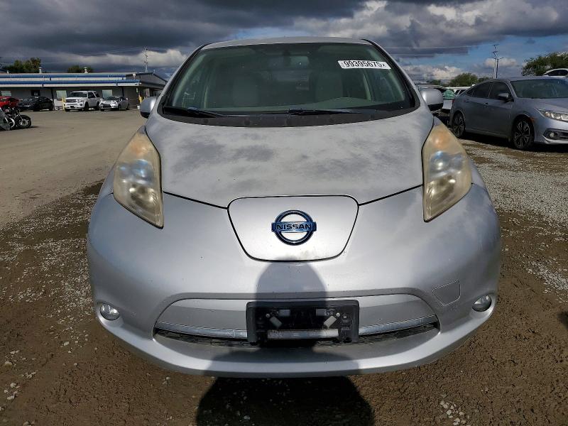 Photo 5 from auction – 2011 NISSAN LEAF with VIN JN1AZ0CP2BT002517