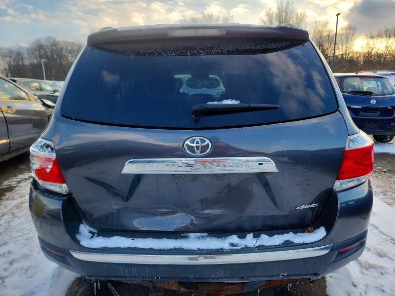 Photo 6 from auction – 2011 TOYOTA HIGHLANDER with VIN 5TDDK3EH0BS081870