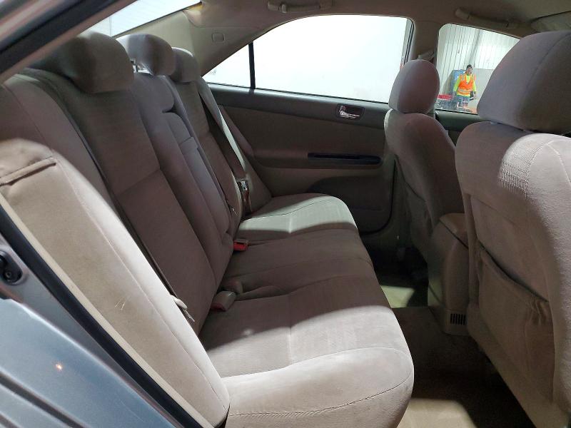 Photo 10 from auction – 2005 TOYOTA CAMRY LE with VIN 4T1BE30K15U620137