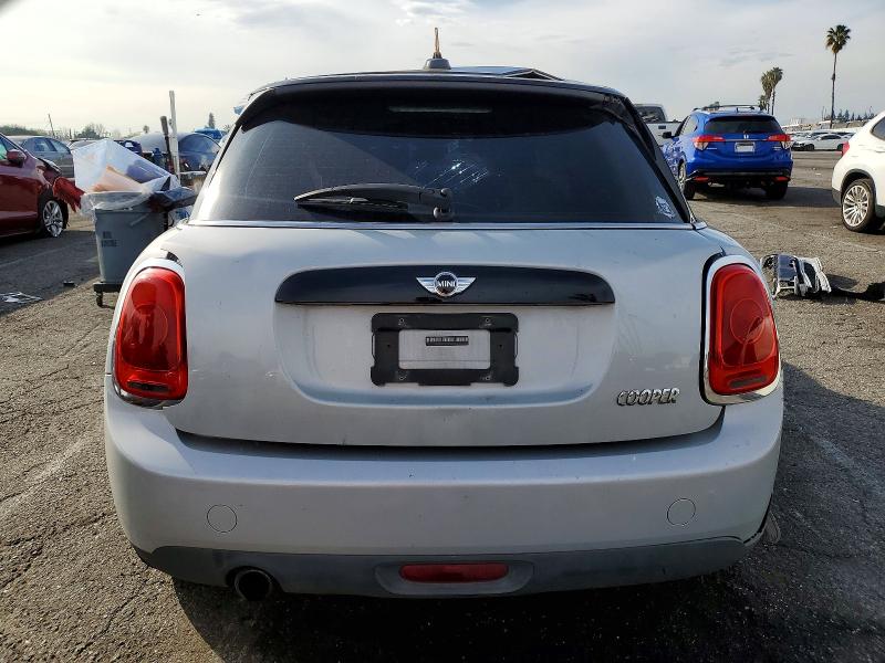 Photo 6 from auction – 2016 MINI COOPER with VIN WMWXU1C5XG2D09263