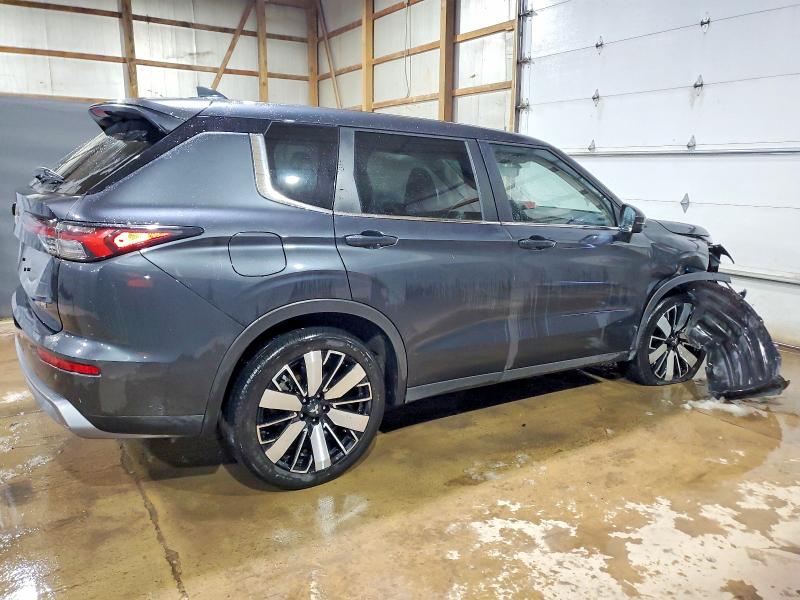 Photo 3 from auction – 2025 MITSUBISHI OUTLANDER with VIN JA4J3VA8XSZ045632