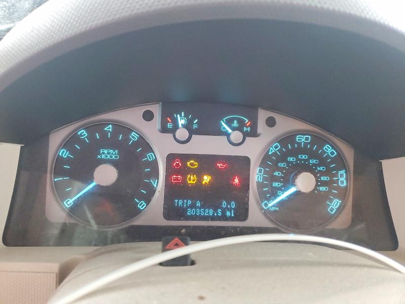 Photo 9 from auction – 2010 MERCURY MARINER with VIN 4M2CN8B76AKJ14933