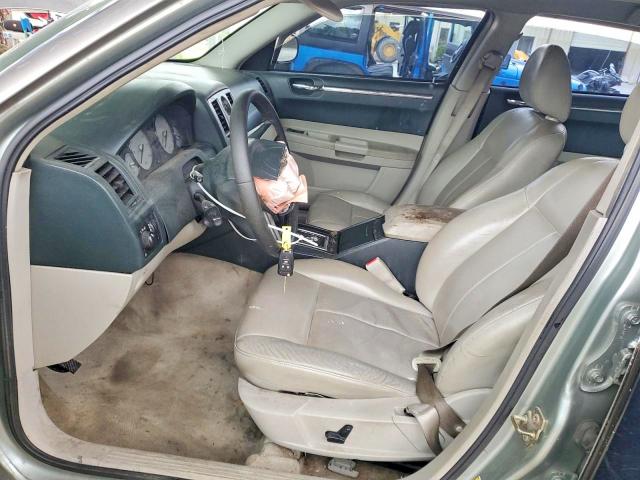 Photo 7 from auction – 2005 CHRYSLER 300 with VIN 2C3JA53G45H587883