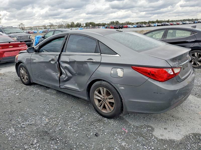 Photo 2 from auction – 2013 HYUNDAI SONATA GLS with VIN 5NPEB4AC3DH651874