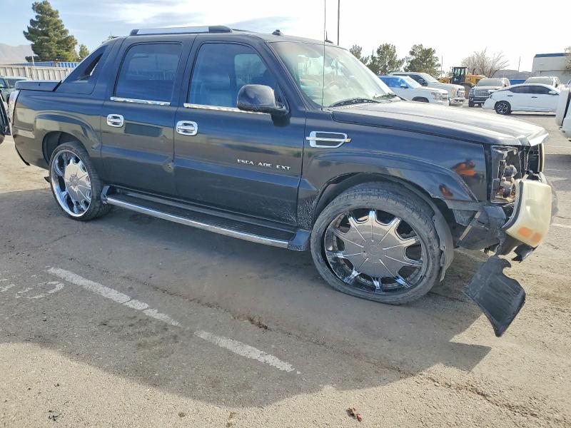 Photo 4 from auction – 2003 CADILLAC ESCALADE E with VIN 3GYEK63N03G266672