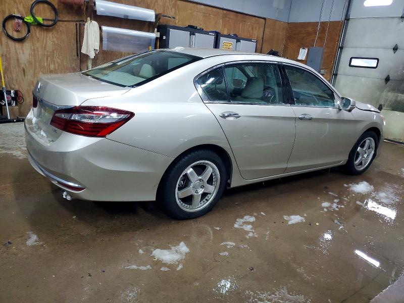 Photo 3 from auction – 2017 HONDA ACCORD EXL with VIN 1HGCR3F81HA024512