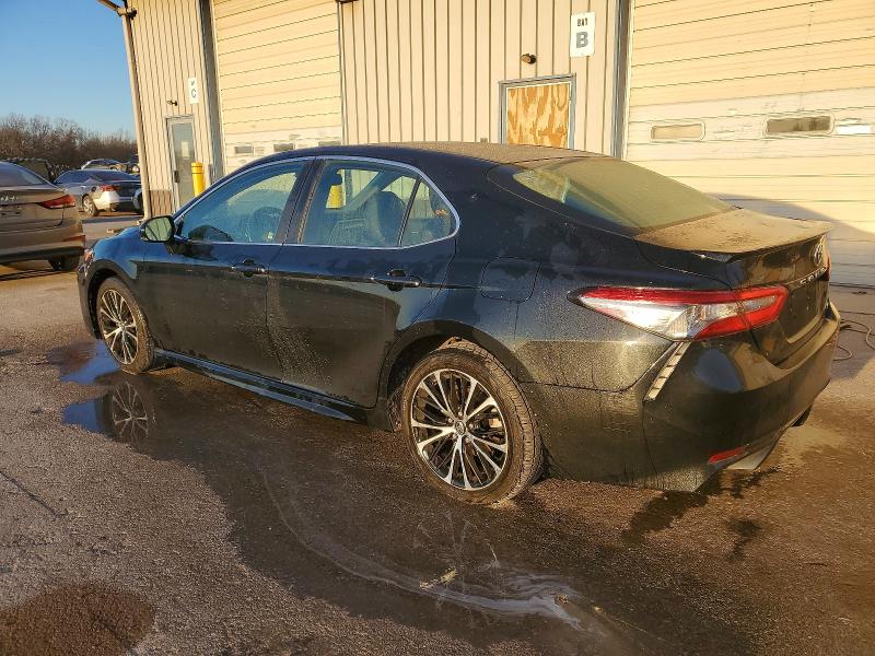 Photo 2 from auction – 2018 TOYOTA CAMRY L with VIN 4T1B11HK2JU650407