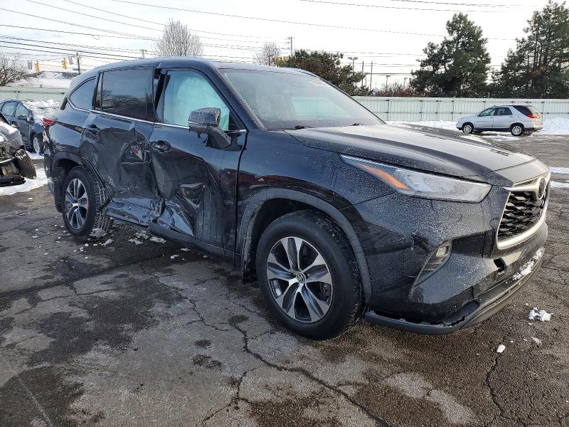 Photo 4 from auction – 2020 TOYOTA HIGHLANDER with VIN 5TDGZRBH2LS517104