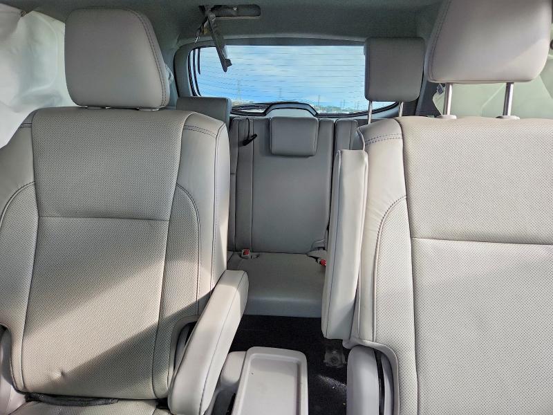 Photo 10 from auction – 2019 TOYOTA HIGHLANDER with VIN 5TDYZRFH1KS321927