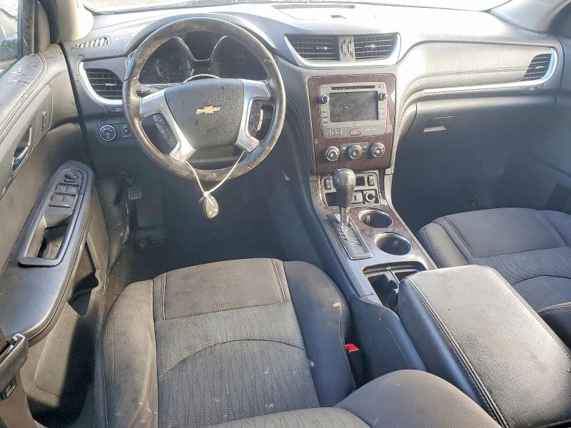 Photo 8 from auction – 2017 CHEVROLET TRAVERSE L with VIN 1GNKRGKD1HJ244146