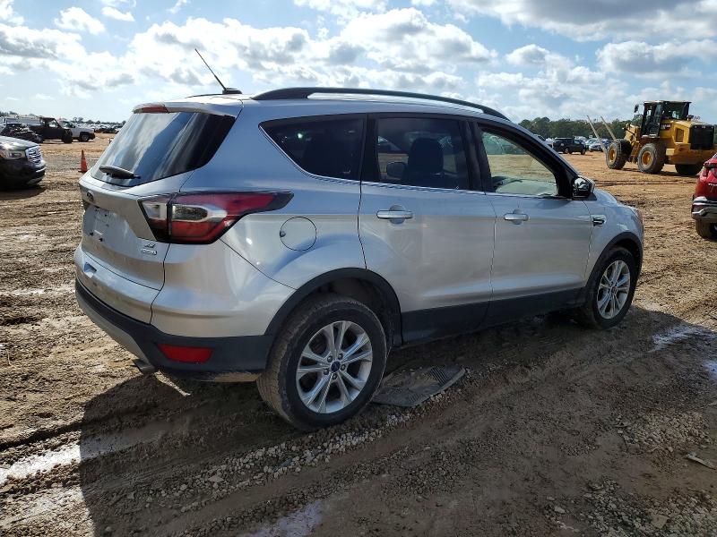 Photo 3 from auction – 2017 FORD ESCAPE with VIN 1FMCU0GD5HUA90434