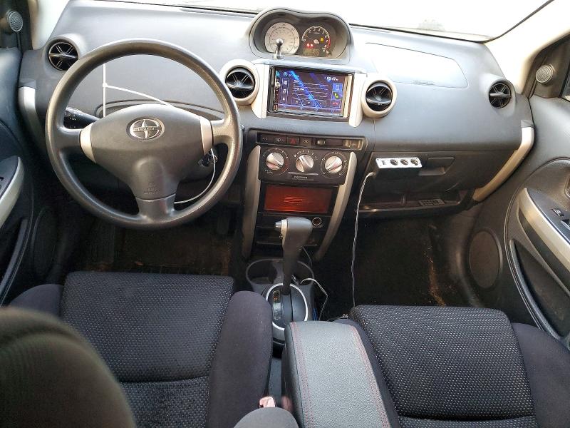 Photo 8 from auction – 2005 TOYOTA SCION XA with VIN JTKKT624650105998