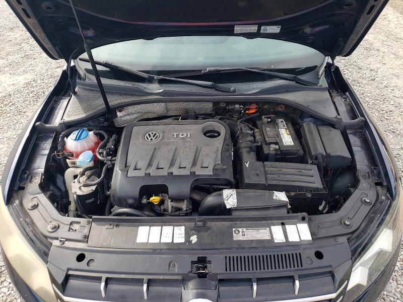 Photo 11 from auction – 2014 VOLKSWAGEN PASSAT SEL with VIN 1VWCN7A39EC038829