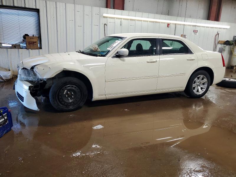 CHRYSLER 300 2007 with VIN 2C3LA43RX7H665560 - Photo from auction